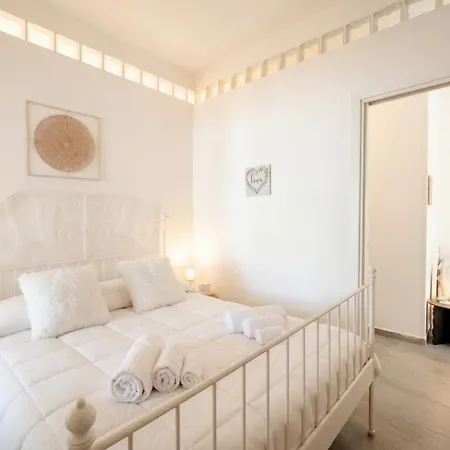 Carmenleo-central With Patio Aparthotel Polignano a Mare