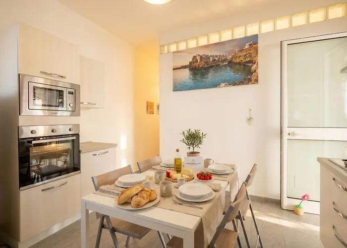 Carmenleo-central With Patio Apart-hotel 3*