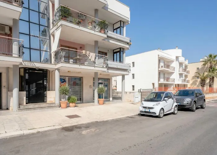 Carmenleo-central With Patio Apart-hotel