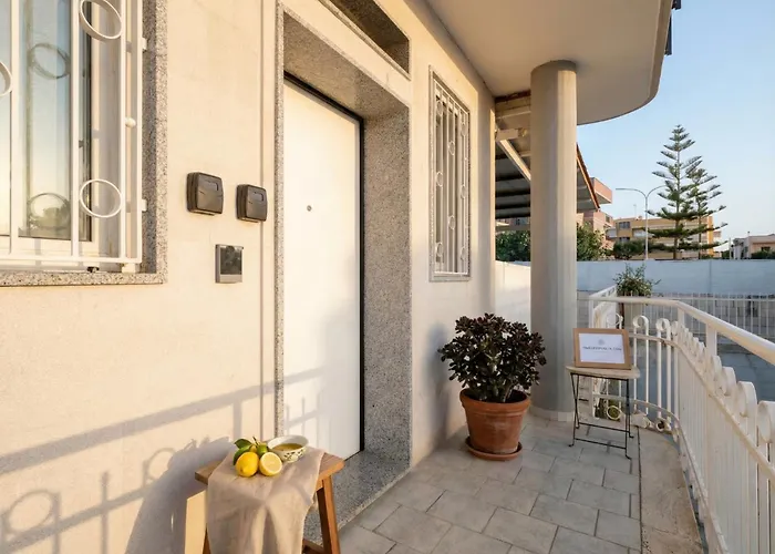 Apart-hotel Carmenleo-central With Patio